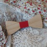 Houten mini strik broche om te personaliseren