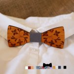 Houten vlinderdasje voor kinderen, gegraveerd met bloemen, te personaliseren, passend bij het herenmodel