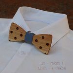 Gegraveerd houten polka dot strikje om te personaliseren