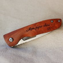 Gegraveerd mes met houten handvat om te personaliseren