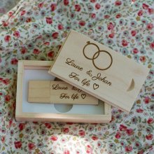 32GB Usb-stick in een maple box om te personaliseren