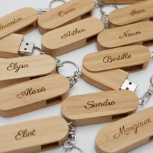 32 GB Bamboo USB sleutelhanger te graveren en te personaliseren