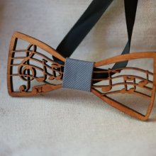 Houten vlinderdasje met muziekthema, partituur en diskant, aanpasbaar