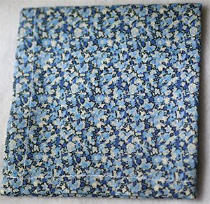 L1-Liberty Peper blauw+Vierkante zak (+ 10.80 €)
