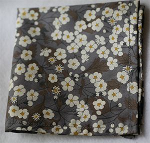L8-Liberty Mitsi donkergrijs+vierkante zak (+ 10.80 €)